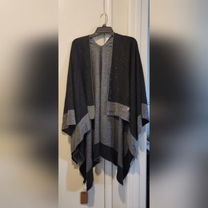 Poncho/ melifluos shawl